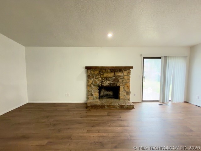 1907 E 66th Place Property Photo 21