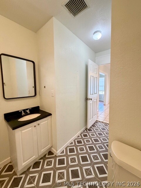 1231 N Boston Place Property Photo 7