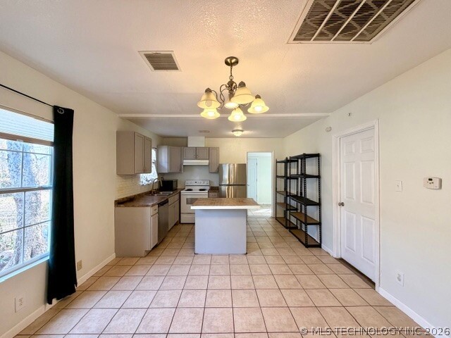 1231 N Boston Place Property Photo 14