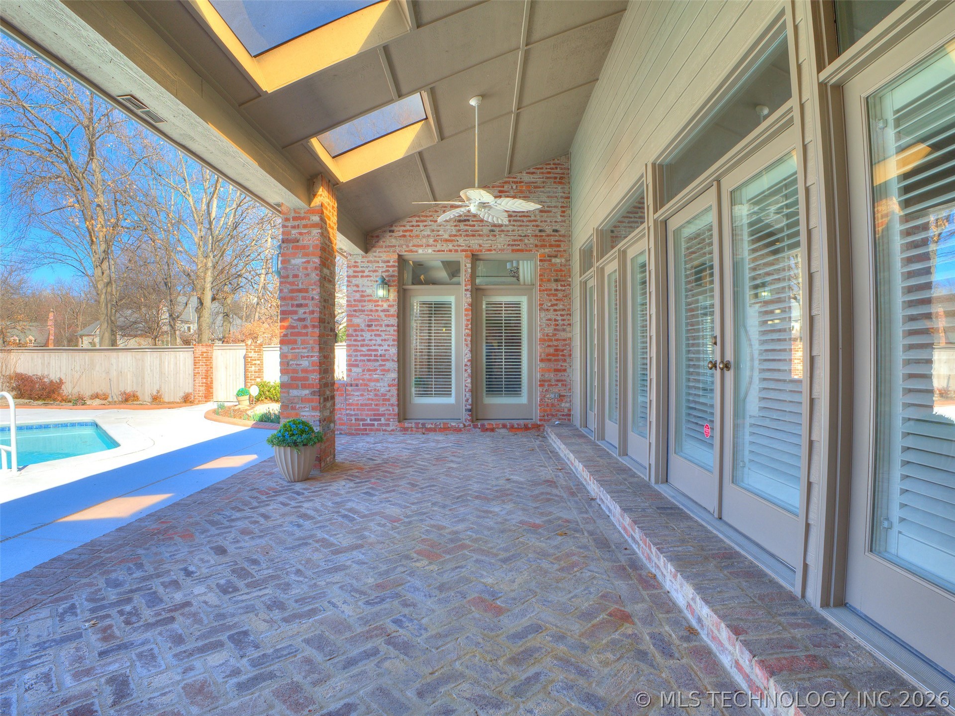 5417 E 80th Street Property Photo 2