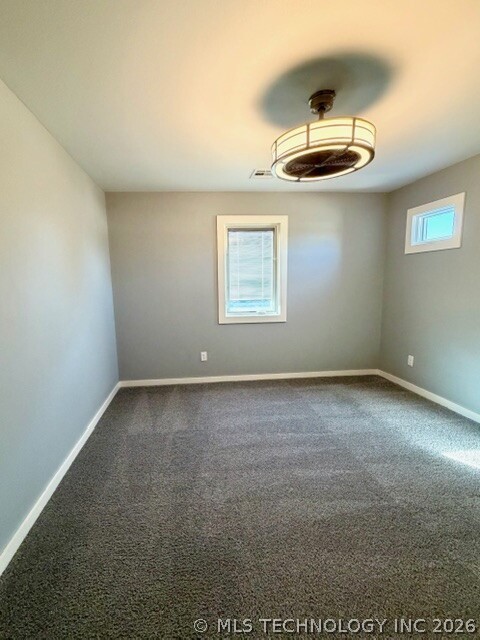 2606865 Property Photo 10