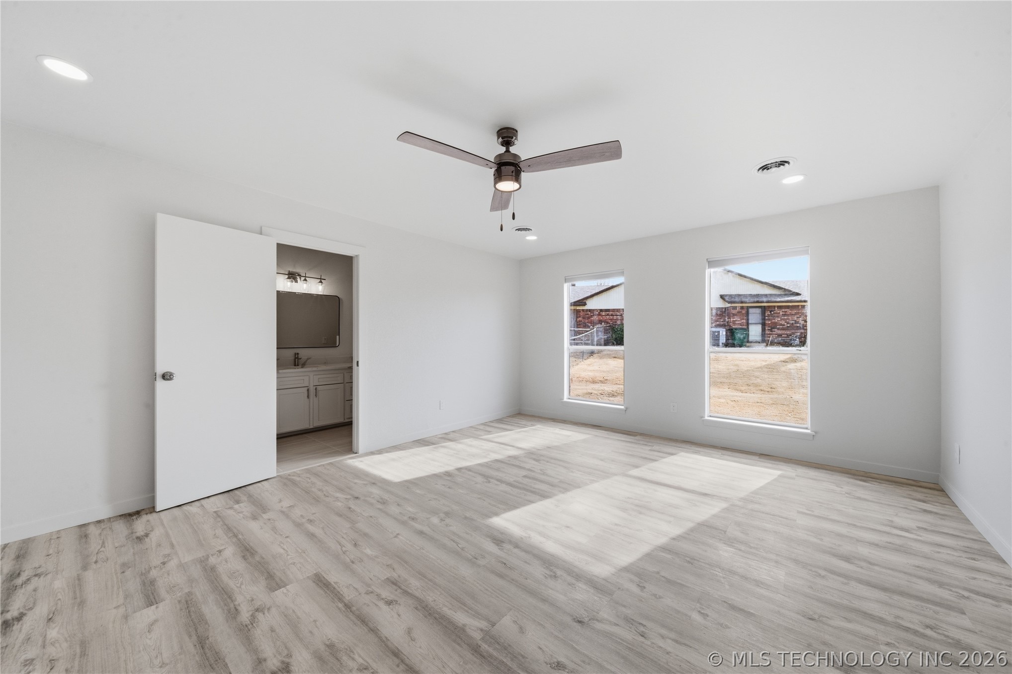 22217 E 63rd Street S Property Photo 15