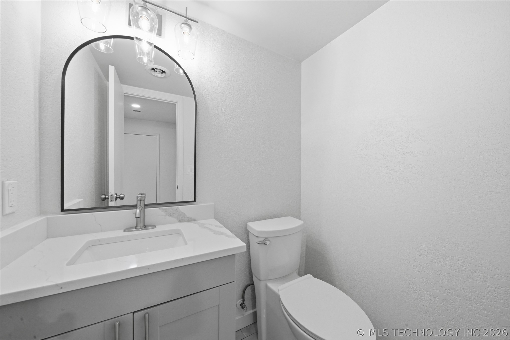22217 E 63rd Street S Property Photo 23