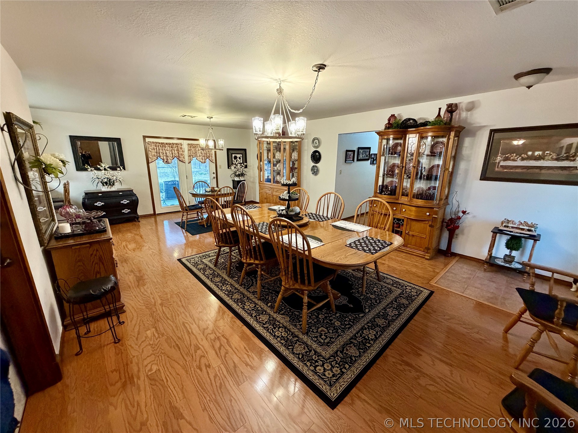 1620 Turner Street Property Photo 6