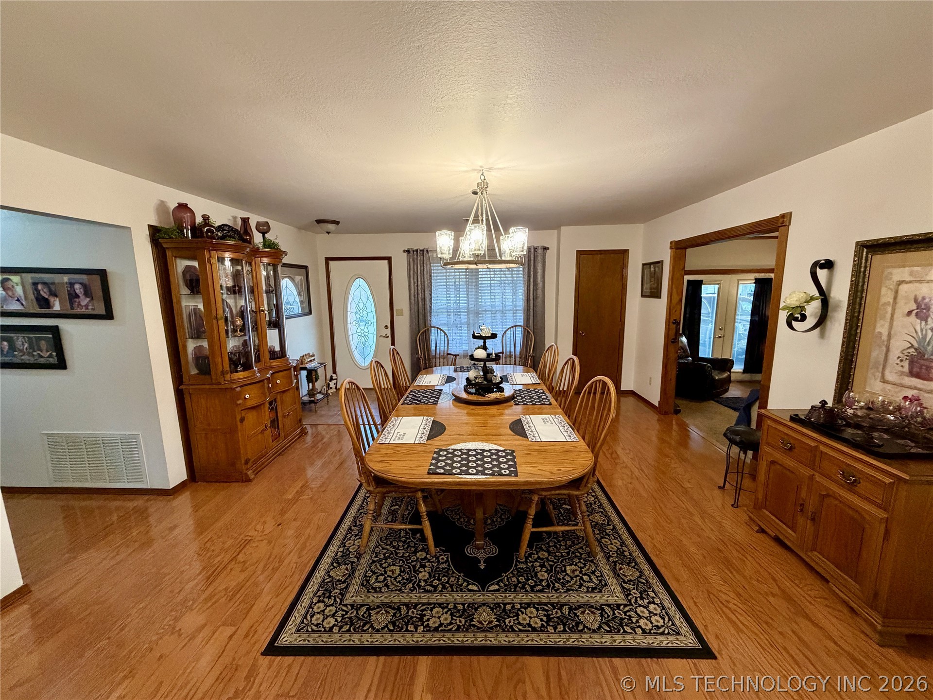 1620 Turner Street Property Photo 8