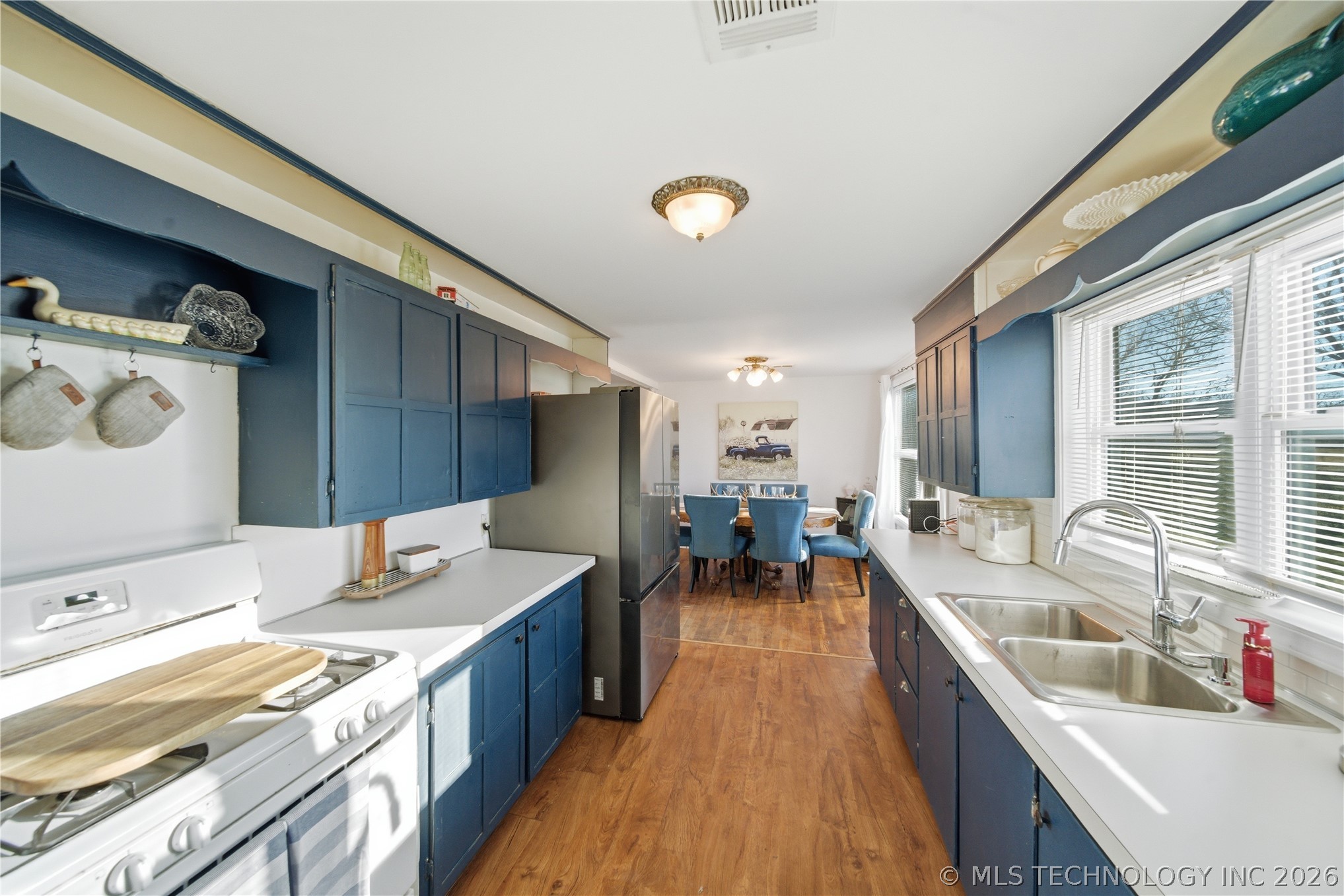 307 S Gray Pl Place Property Photo 14