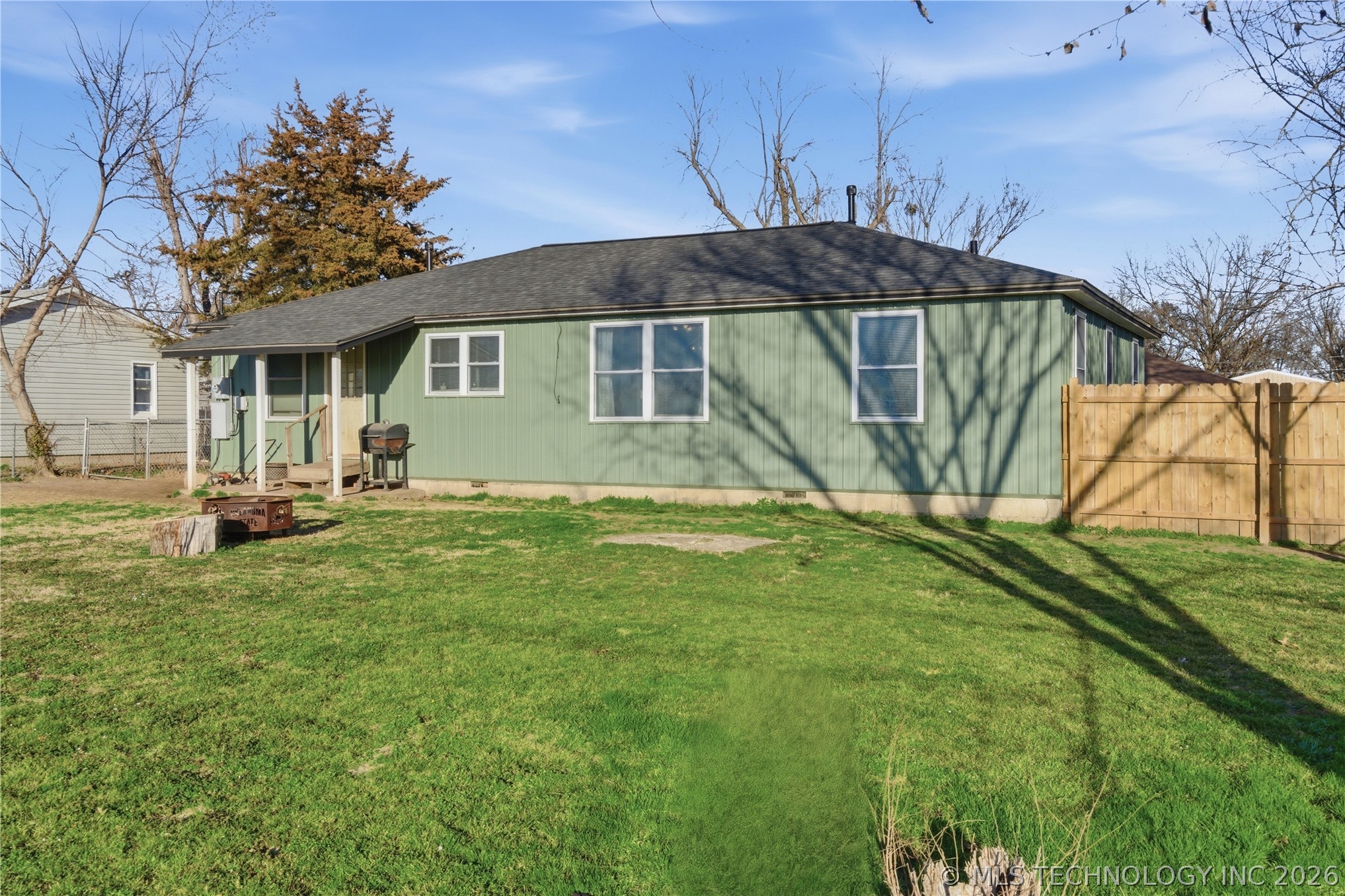 307 S Gray Pl Place Property Photo 25