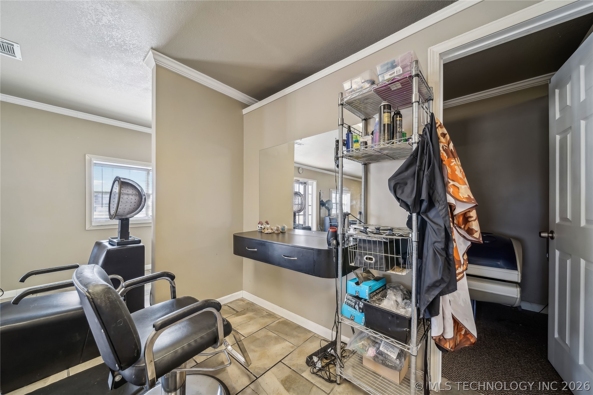 1831 N Highway 66 Route Property Photo 11