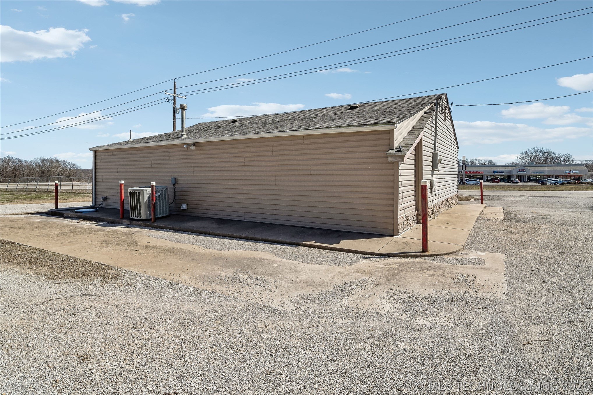 1831 N Highway 66 Route Property Photo 19