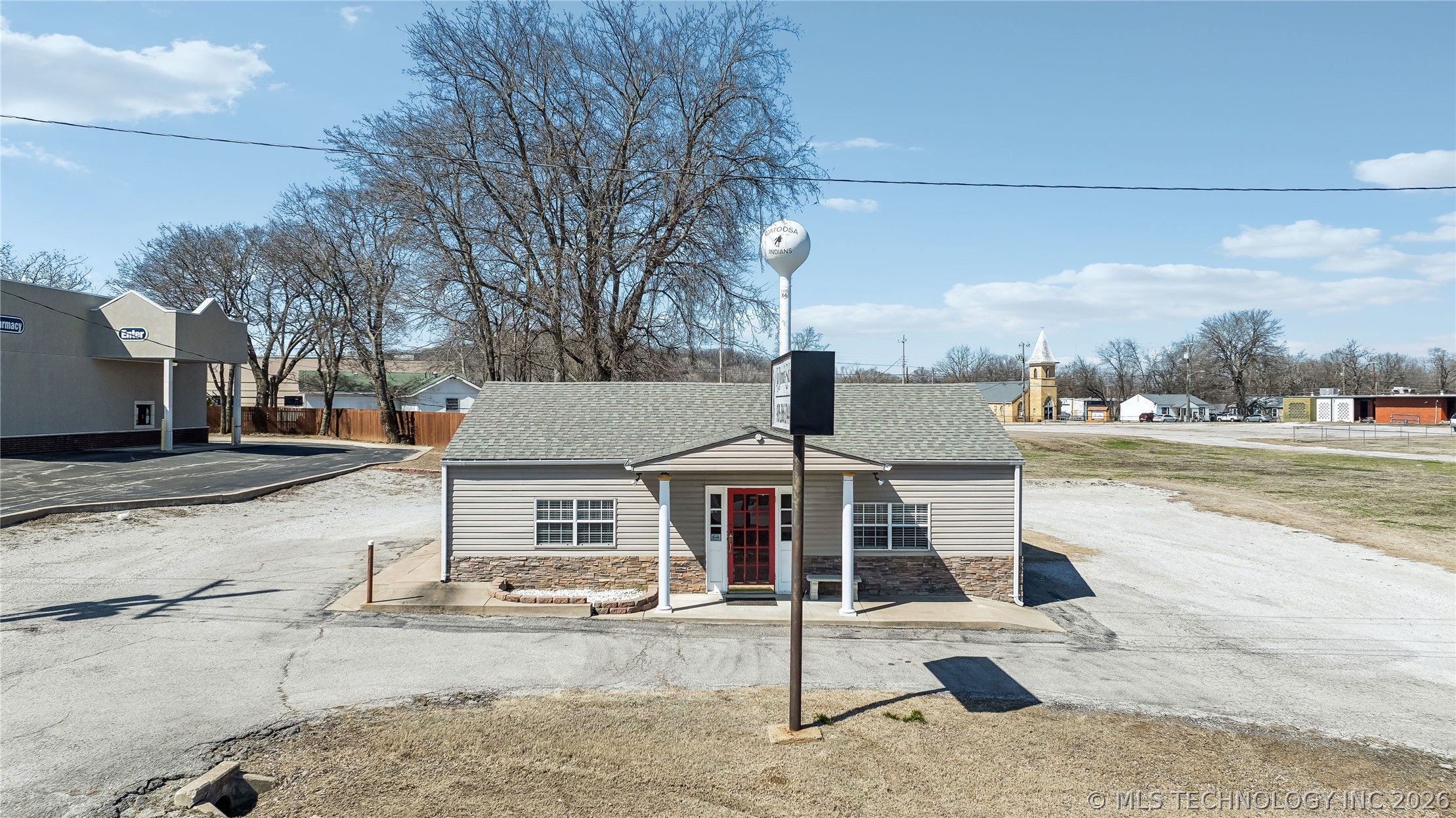 1831 N Highway 66 Route Property Photo 21