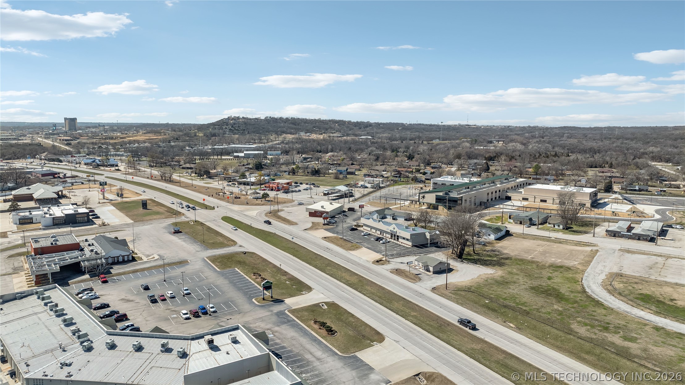 1831 N Highway 66 Route Property Photo 23