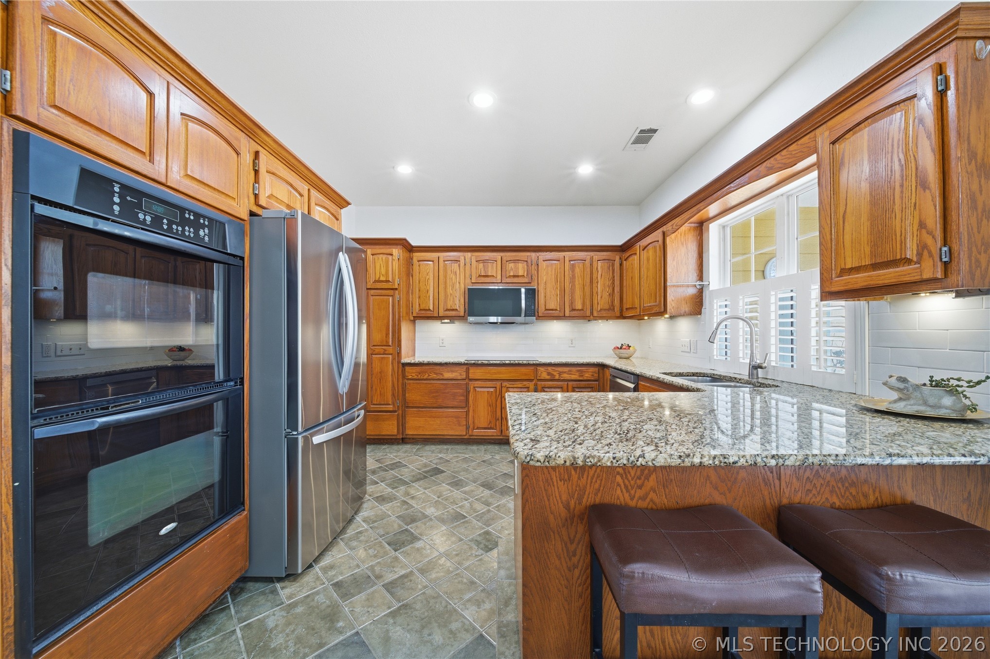 22425 S Rose Glen Court Property Photo 2