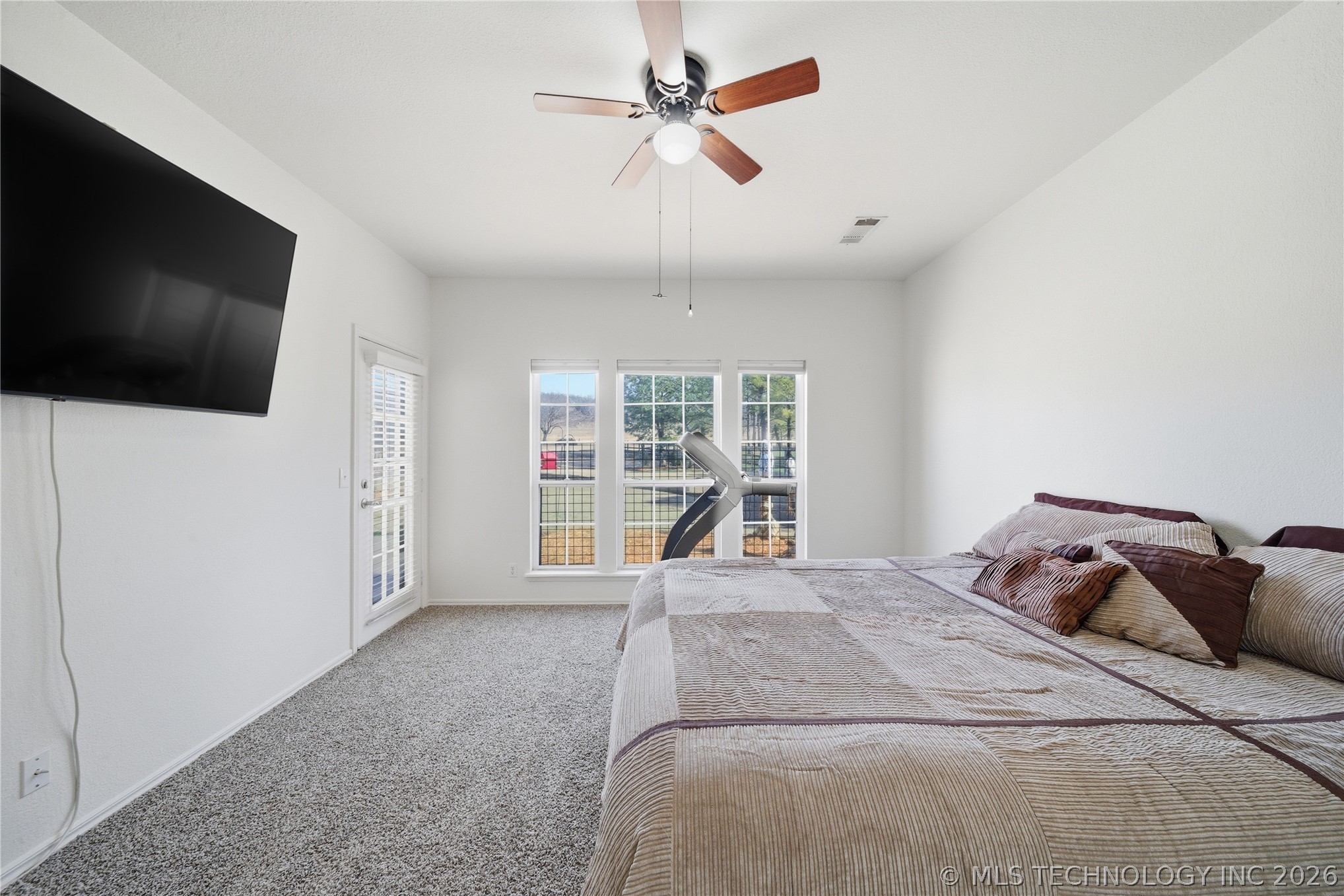 22425 S Rose Glen Court Property Photo 4