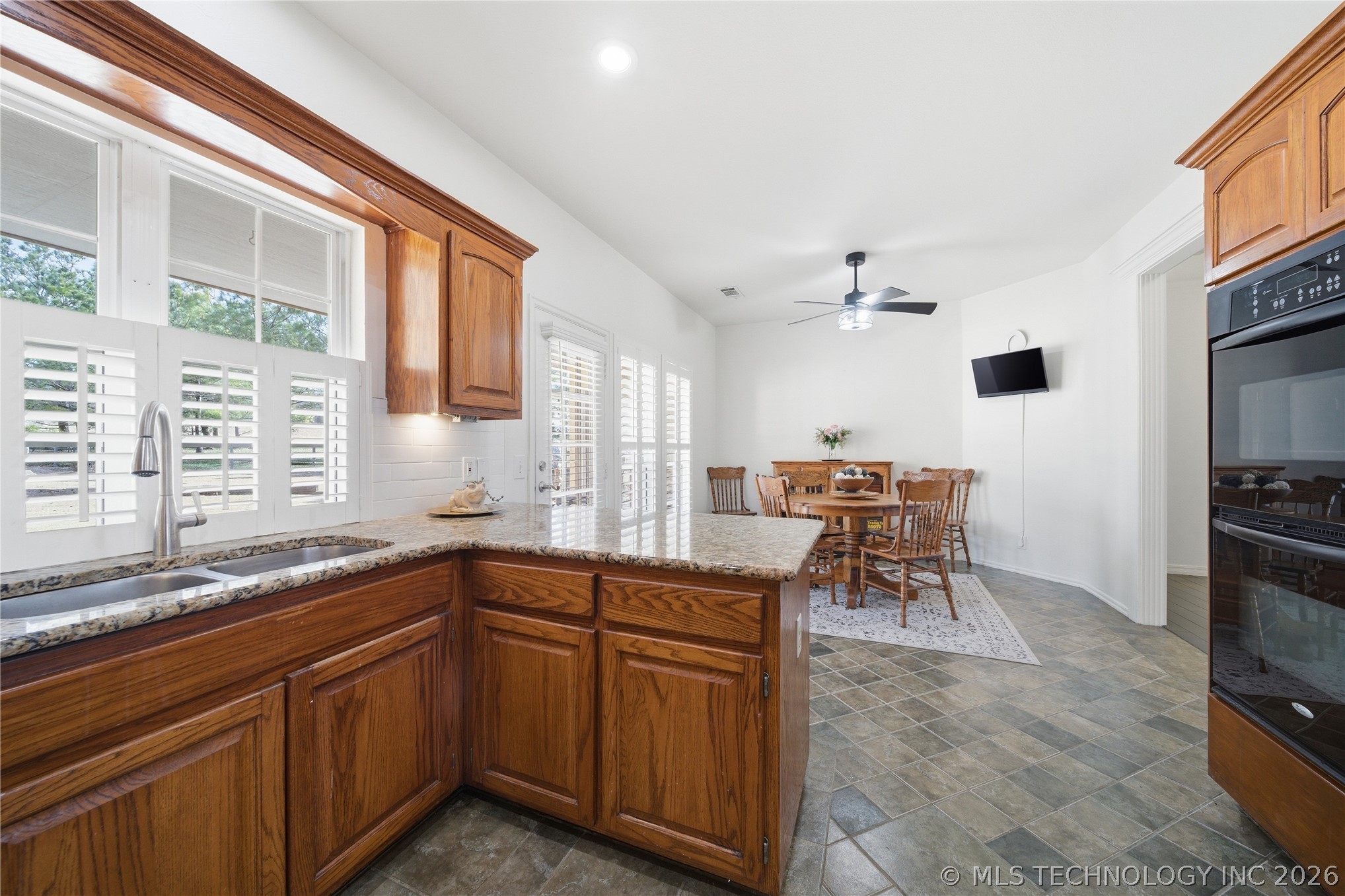 22425 S Rose Glen Court Property Photo 12