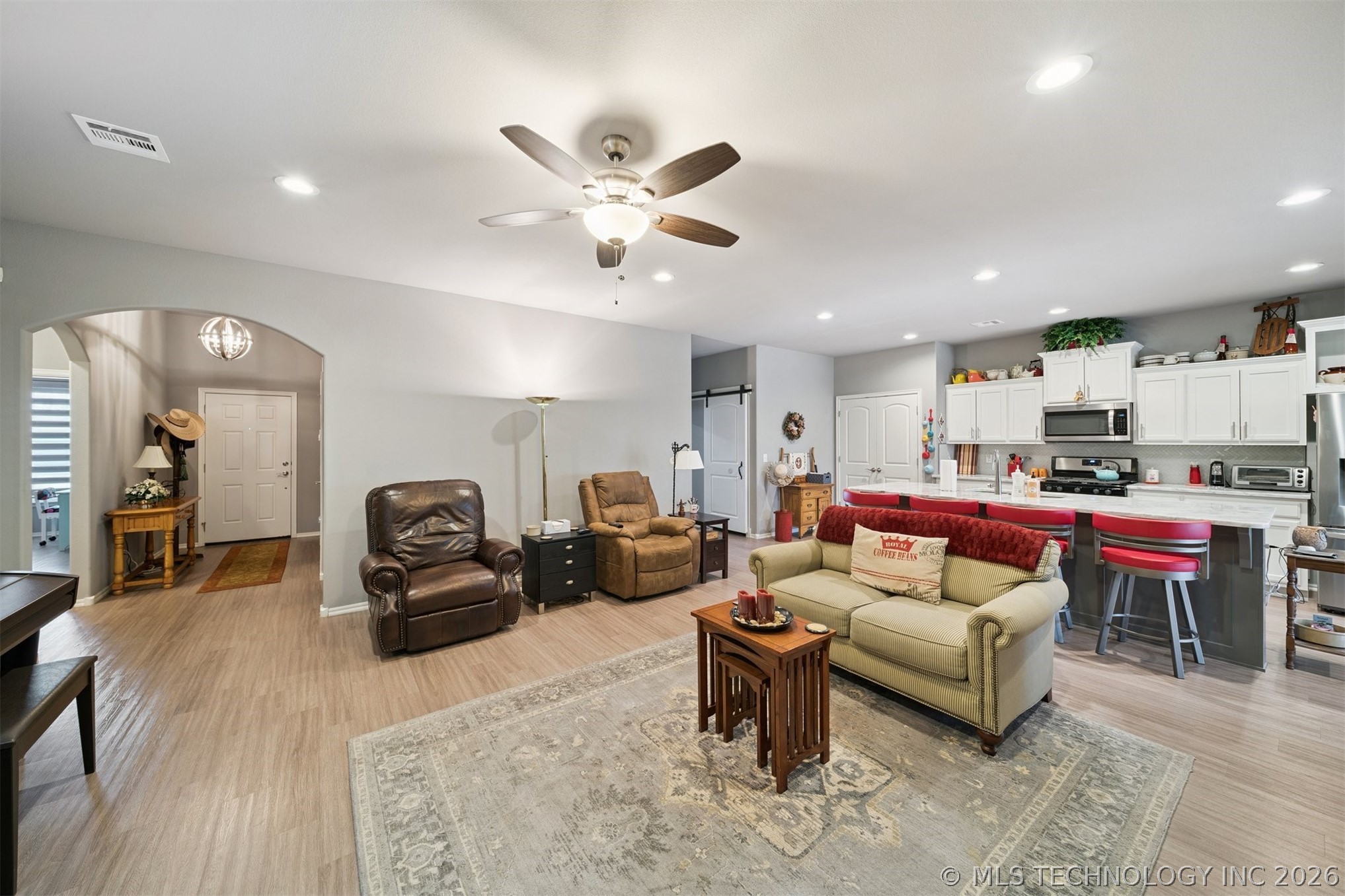 7509 S Walnut Avenue Property Photo 21