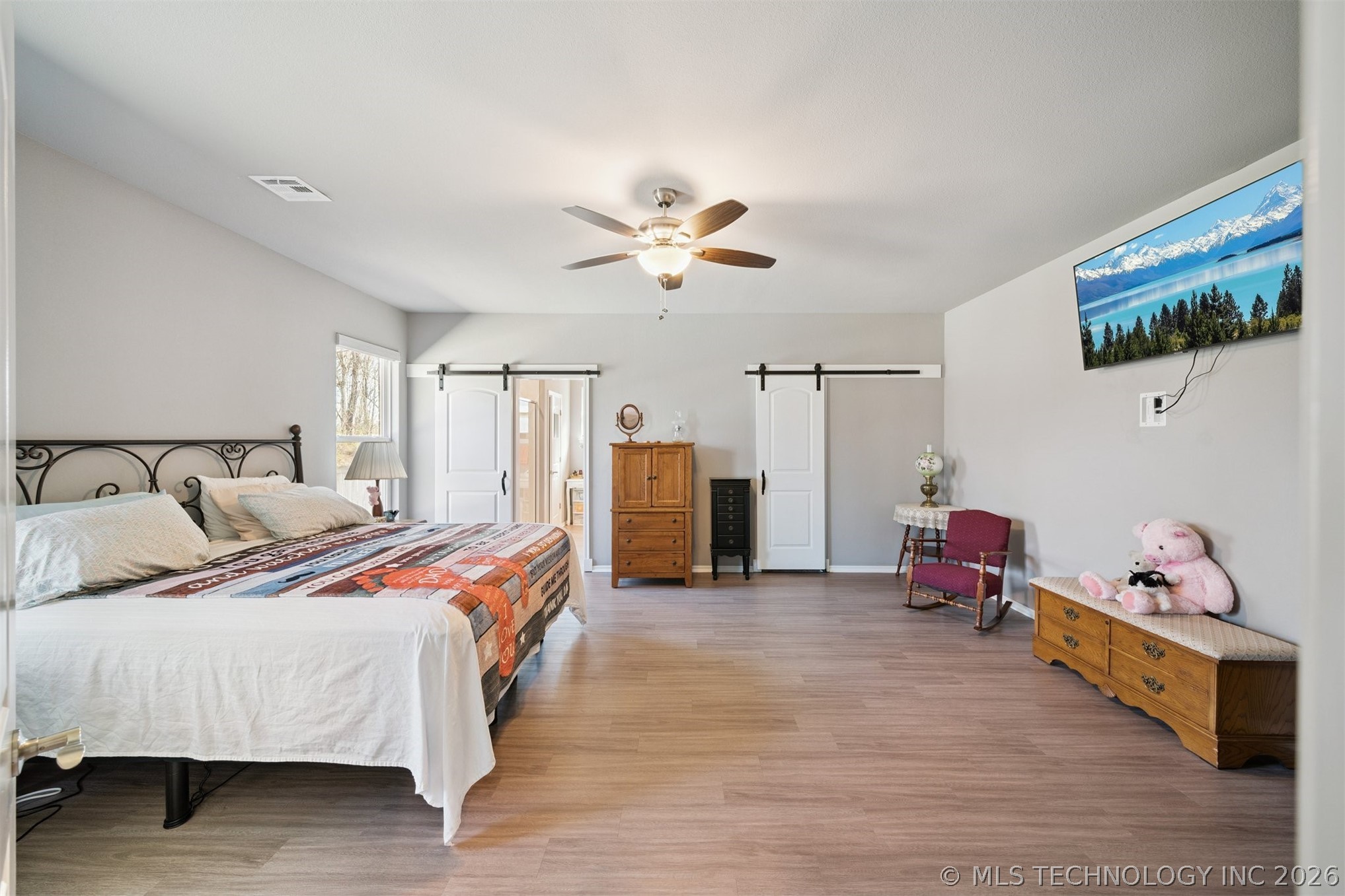 7509 S Walnut Avenue Property Photo 27