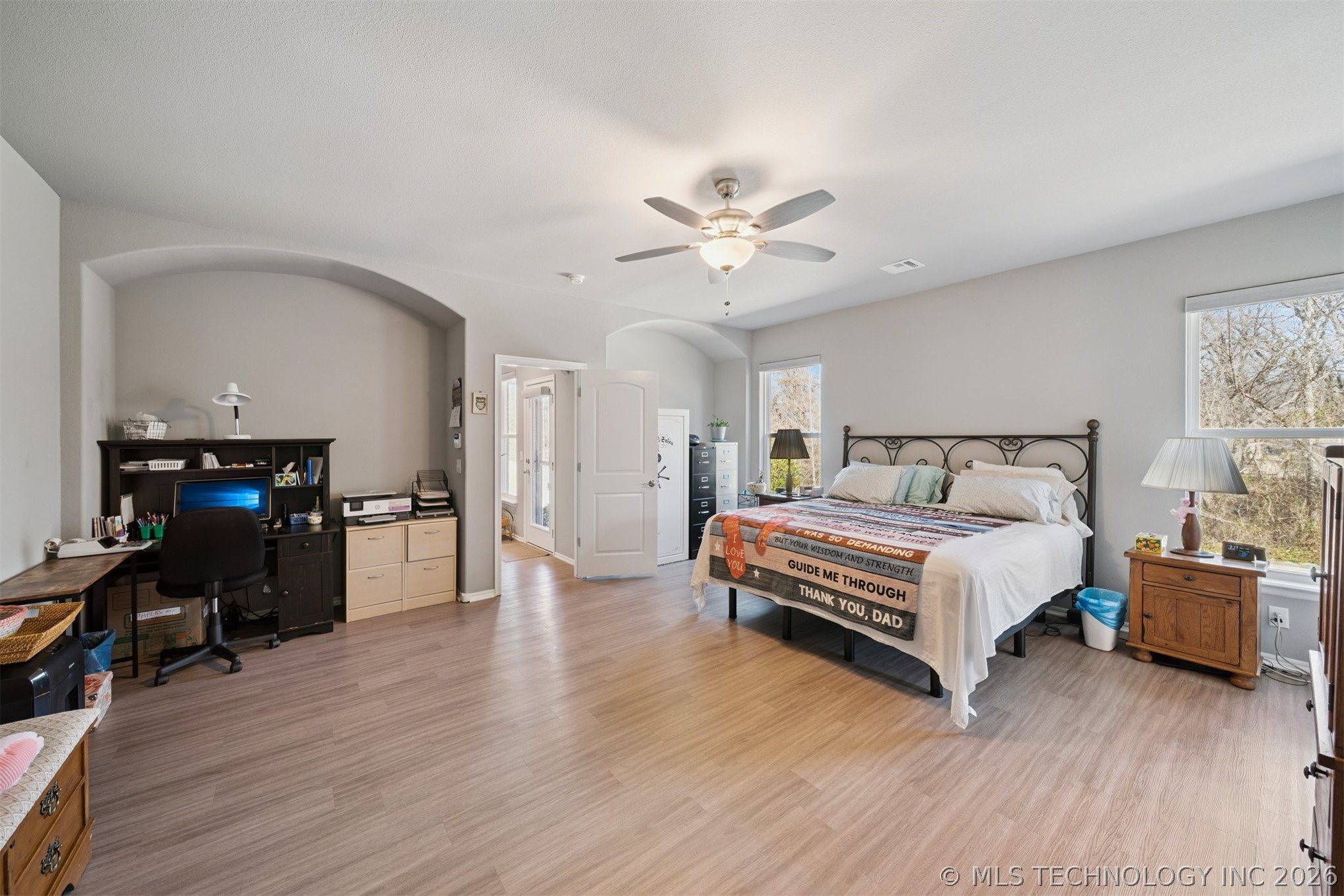 7509 S Walnut Avenue Property Photo 29