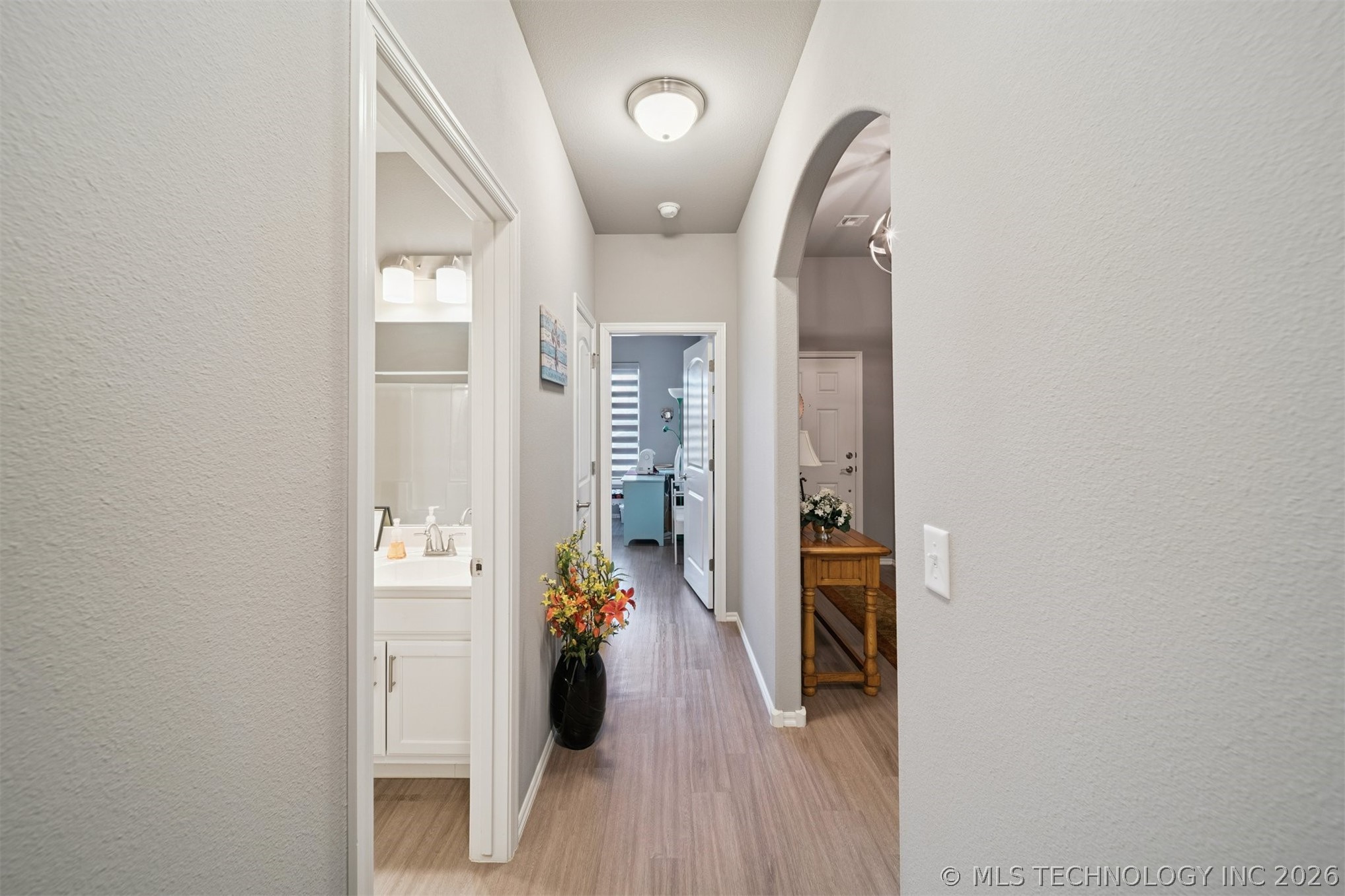 7509 S Walnut Avenue Property Photo 34