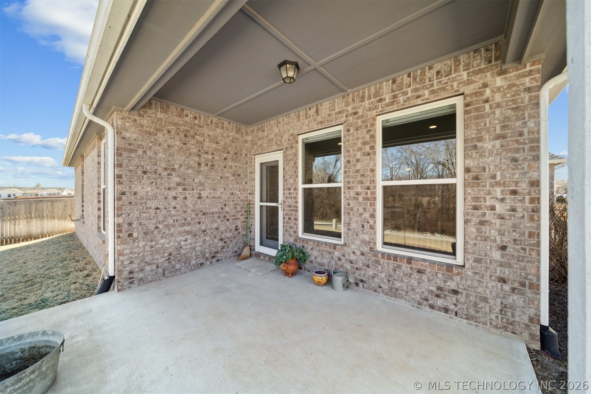 7509 S Walnut Avenue Property Photo 41