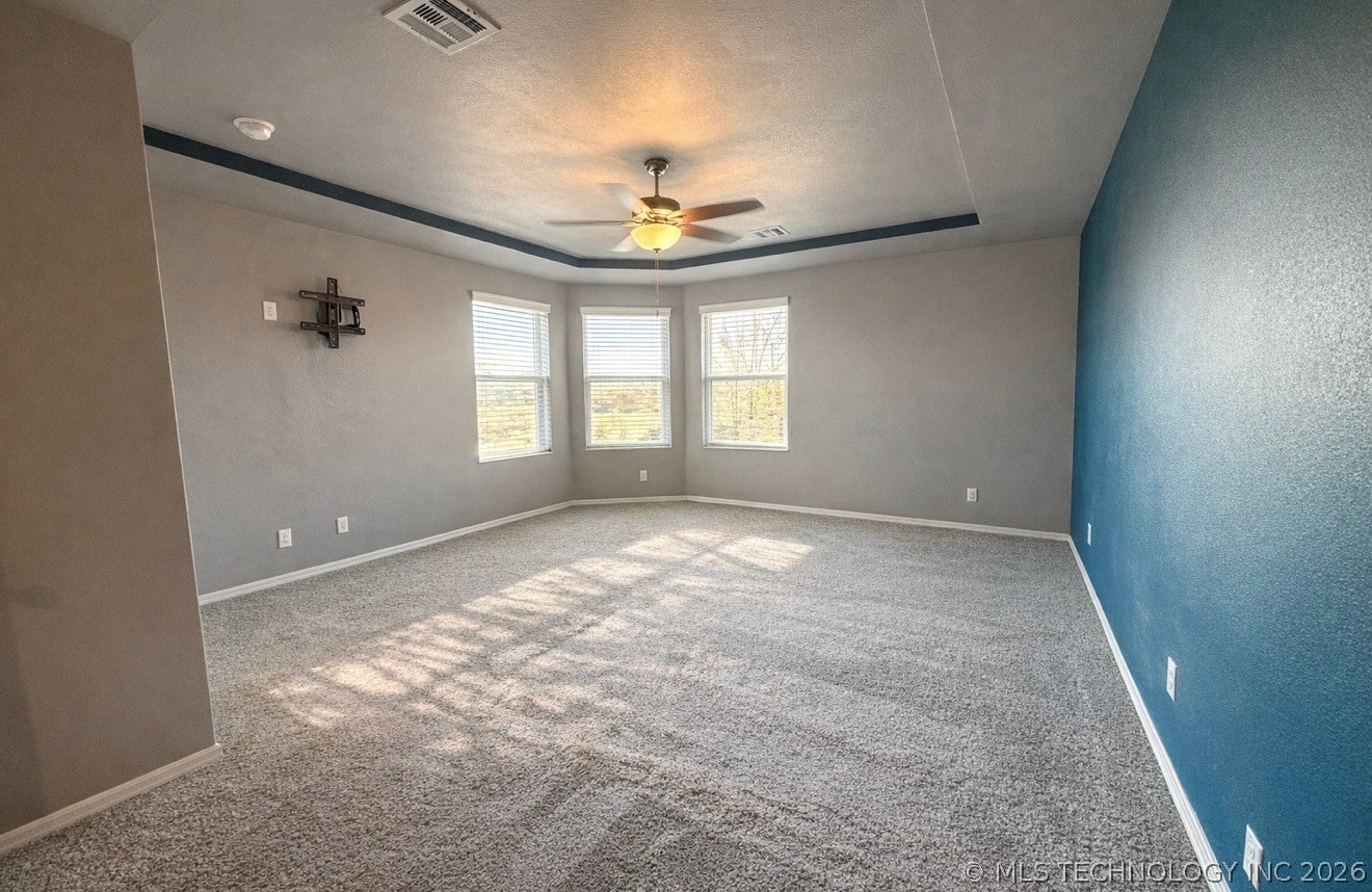 7201 S Joshua Avenue Property Photo 5