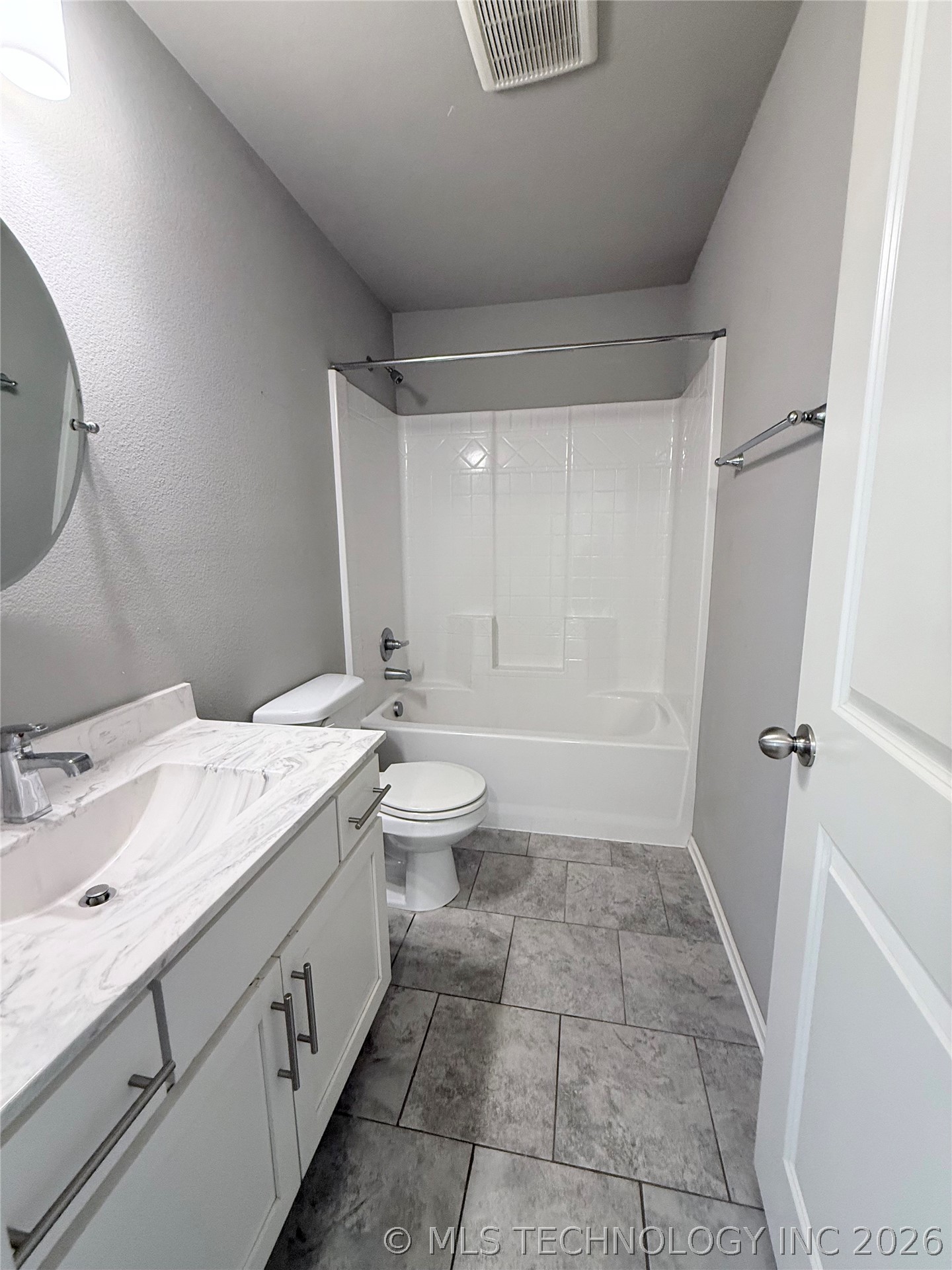 7201 S Joshua Avenue Property Photo 11