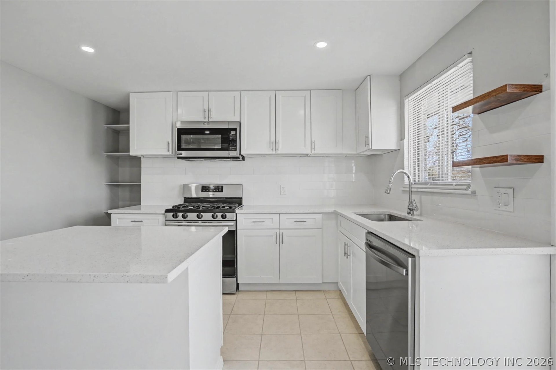 2132 S 76th East Place Property Photo 11