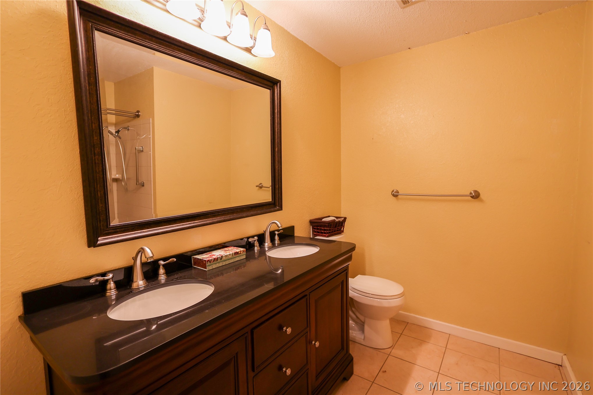 2005 Lakeview Drive Property Photo 14
