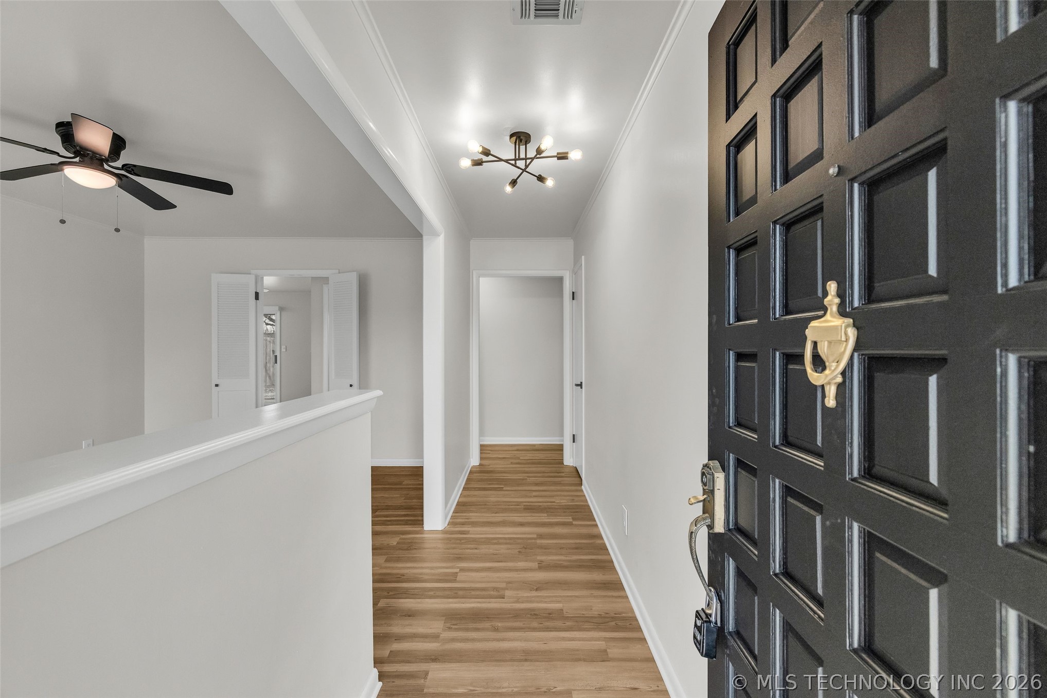 3009 S Elm Avenue Property Photo 4