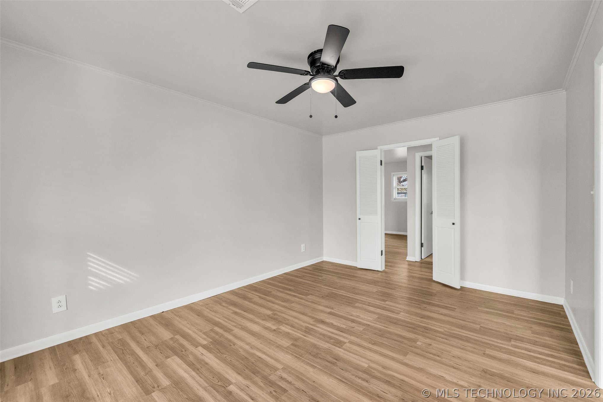 3009 S Elm Avenue Property Photo 15
