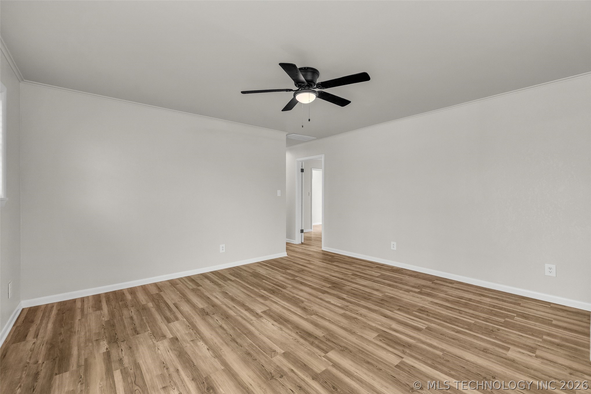 3009 S Elm Avenue Property Photo 19