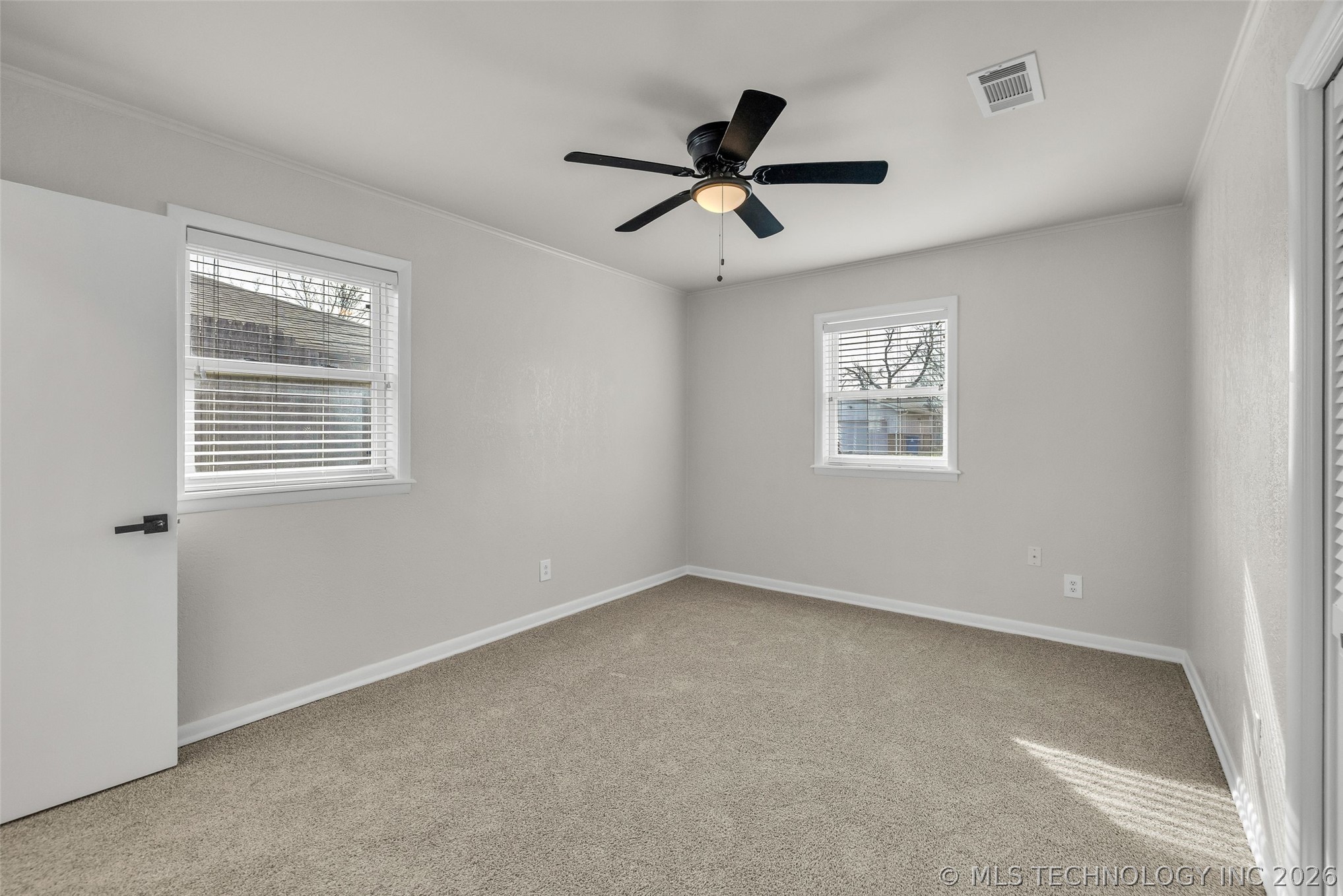 3009 S Elm Avenue Property Photo 28