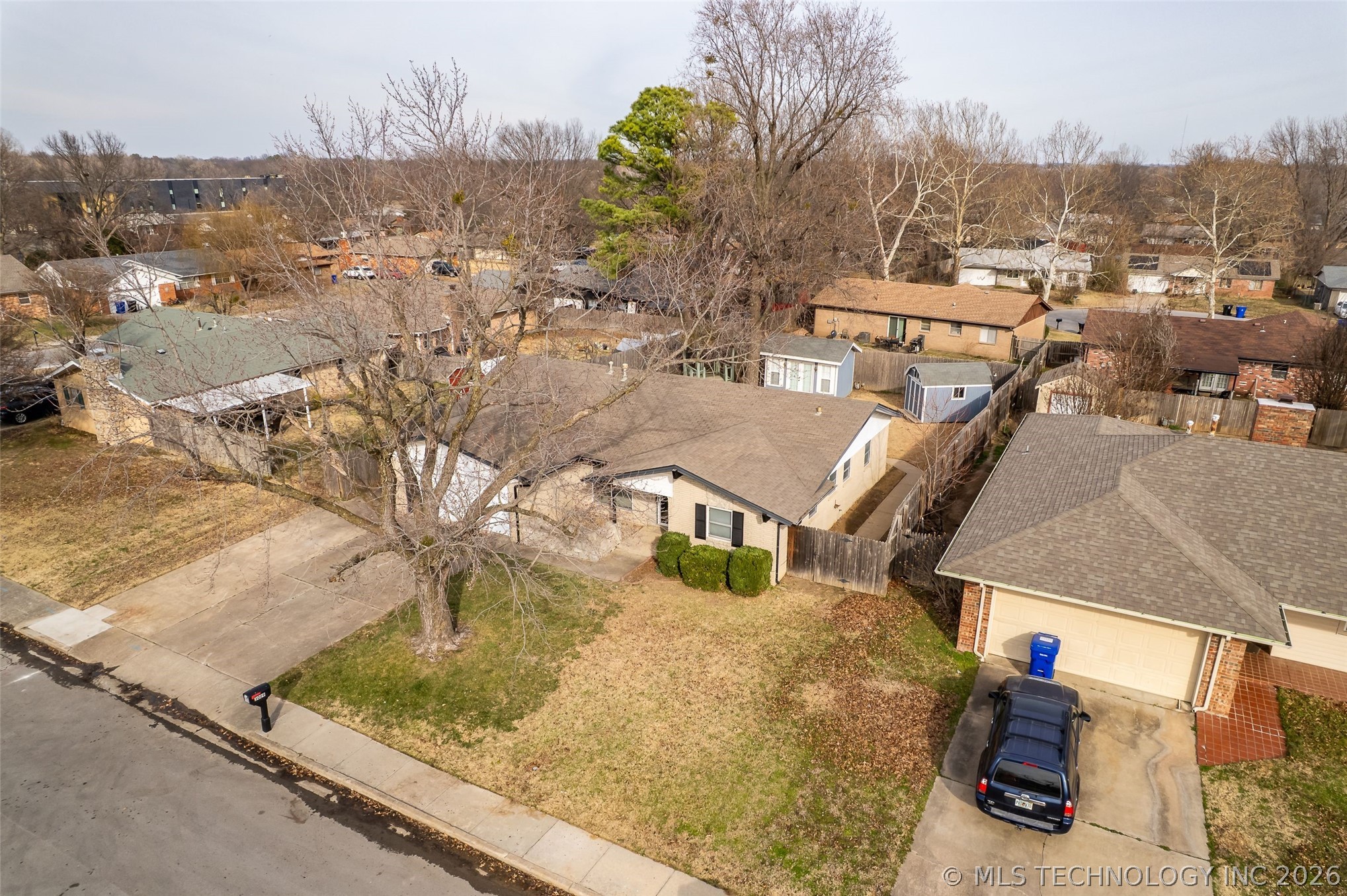 3009 S Elm Avenue Property Photo 43