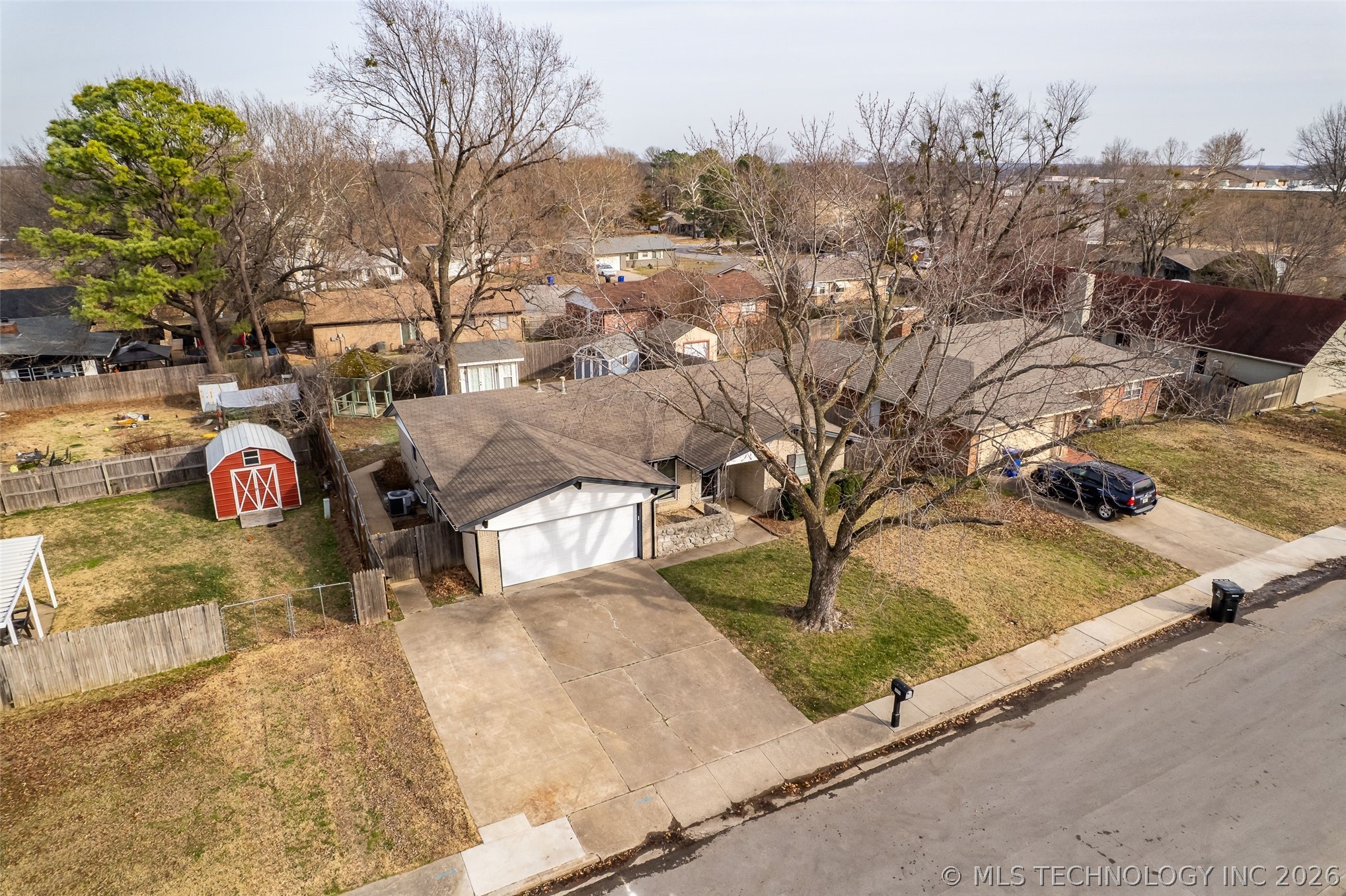 3009 S Elm Avenue Property Photo 45