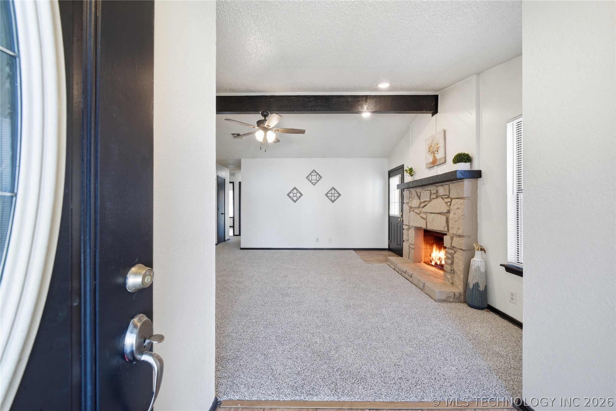 1526 E 67th Court Property Photo 5