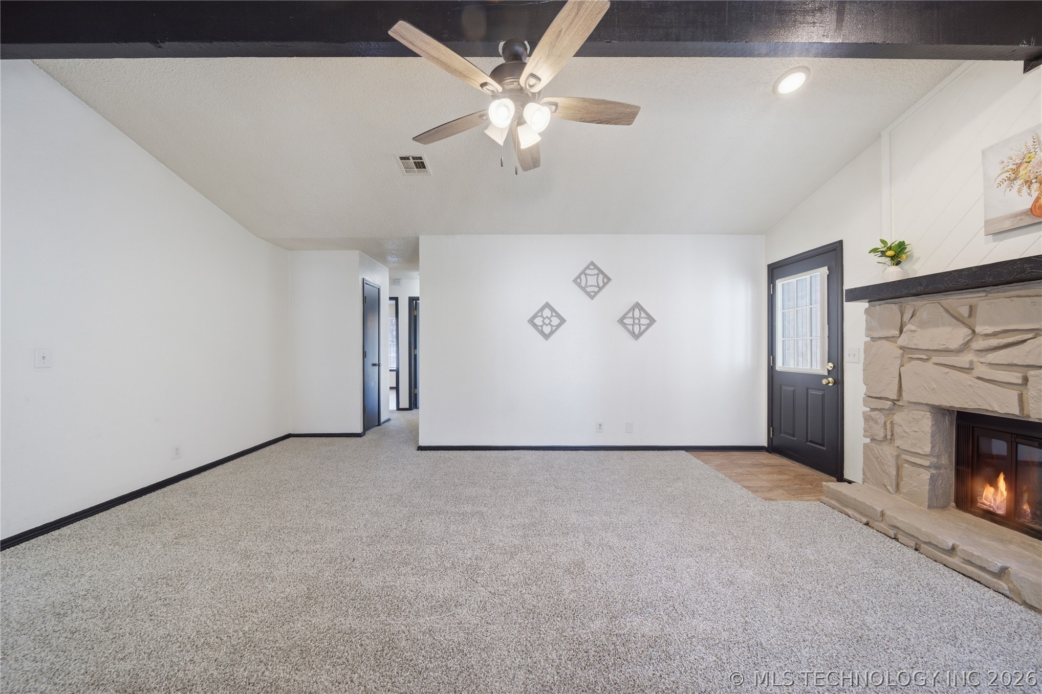 1526 E 67th Court Property Photo 7