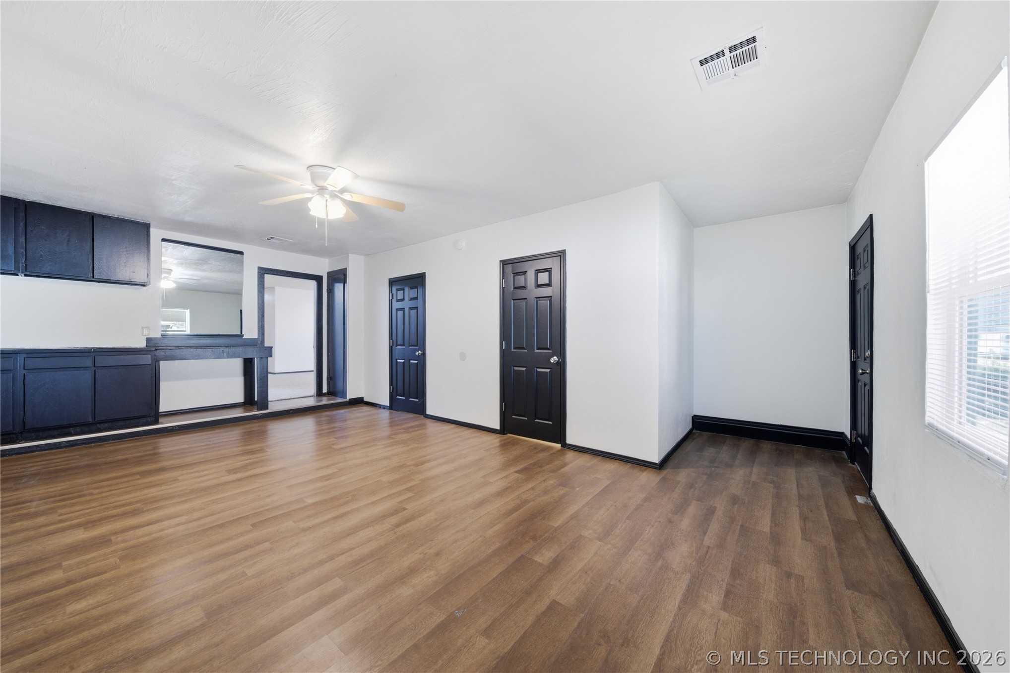 1526 E 67th Court Property Photo 16