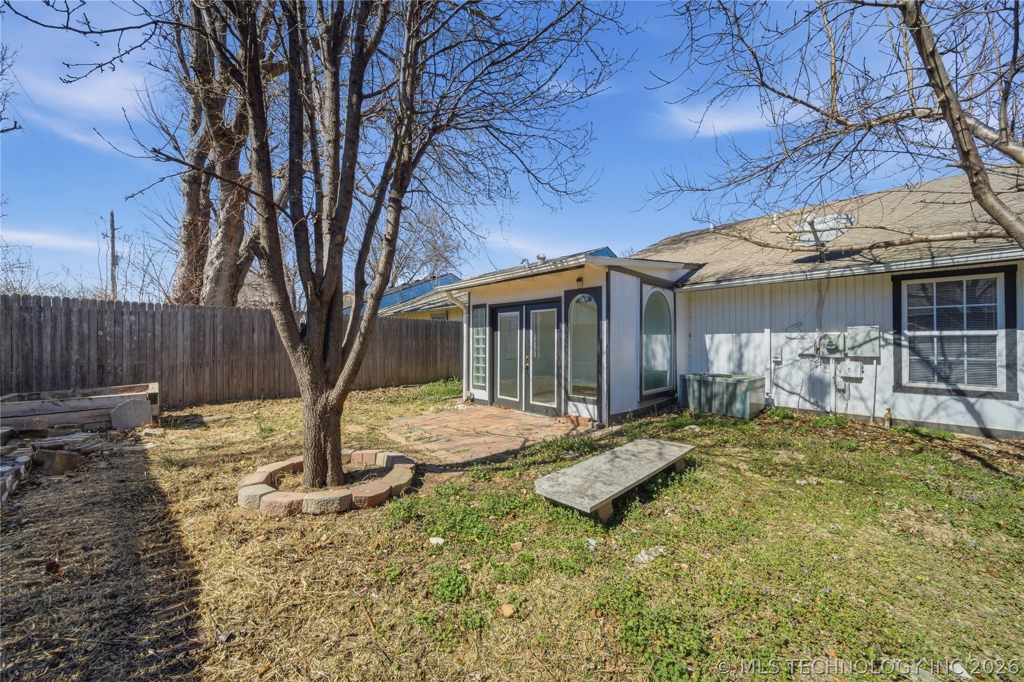1526 E 67th Court Property Photo 27