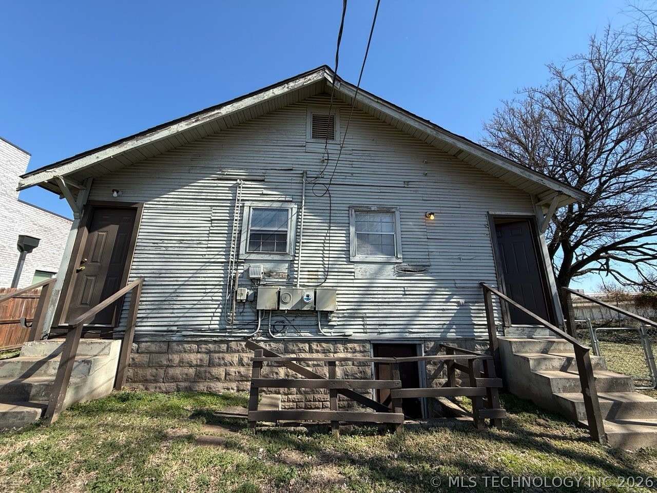 148 N Union Avenue Property Photo 16