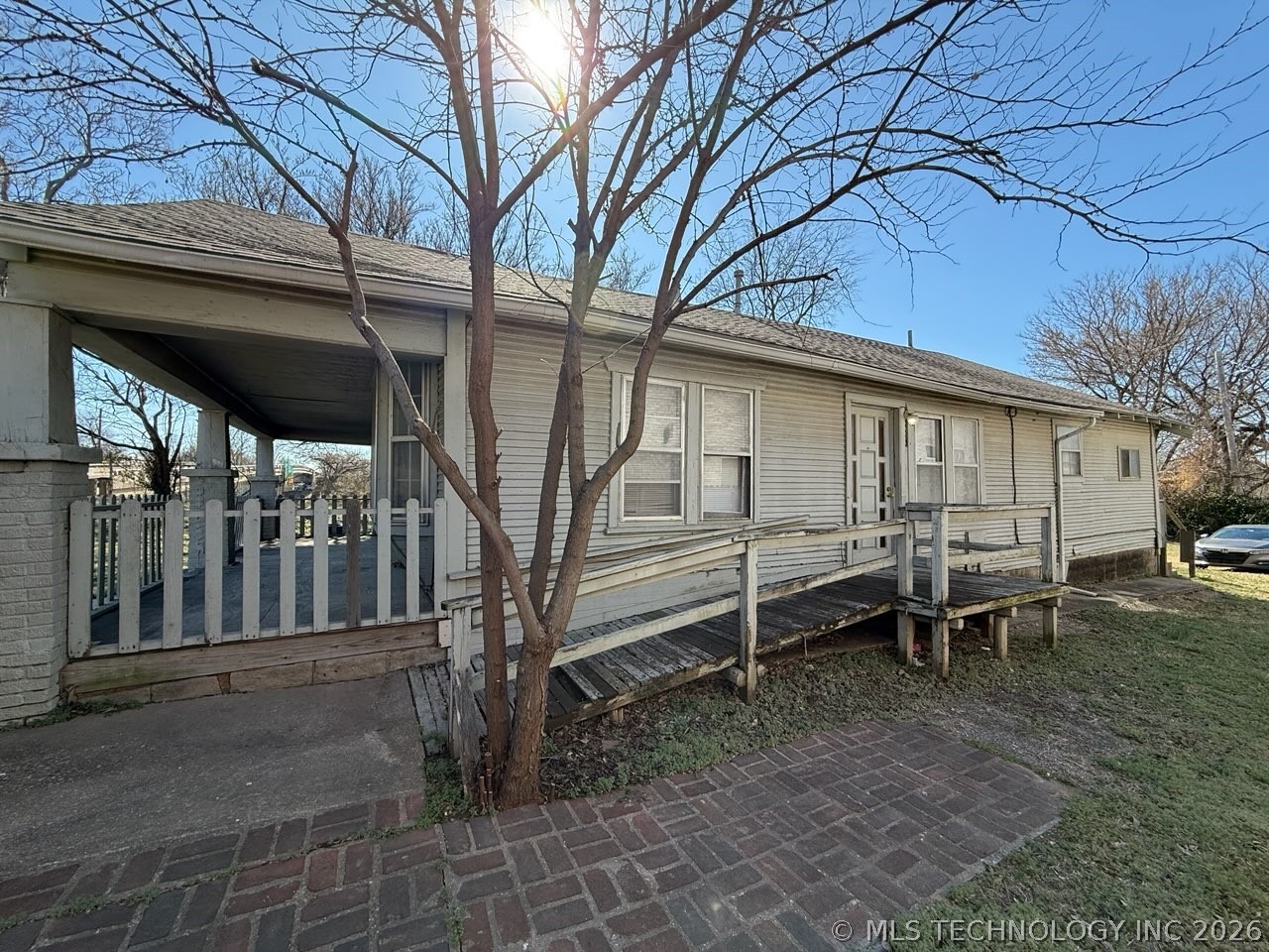 148 N Union Avenue Property Photo 18