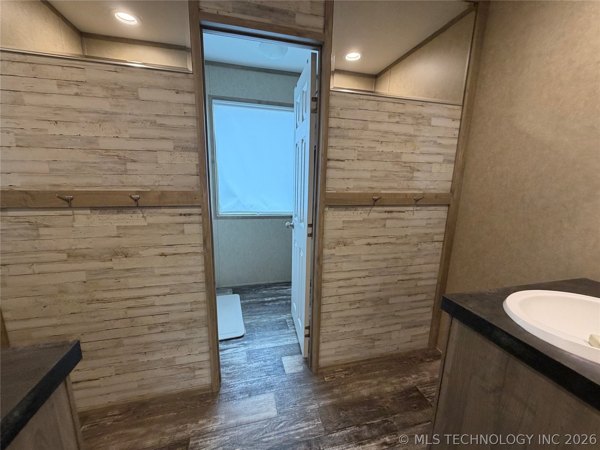 112 N Painted Wolf Road Property Photo 27