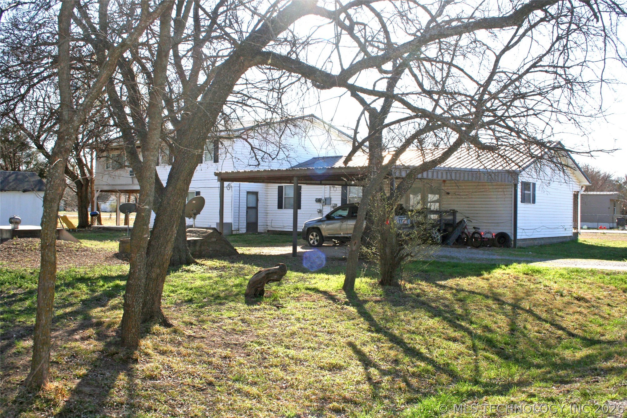 56 15th Property Photo 4