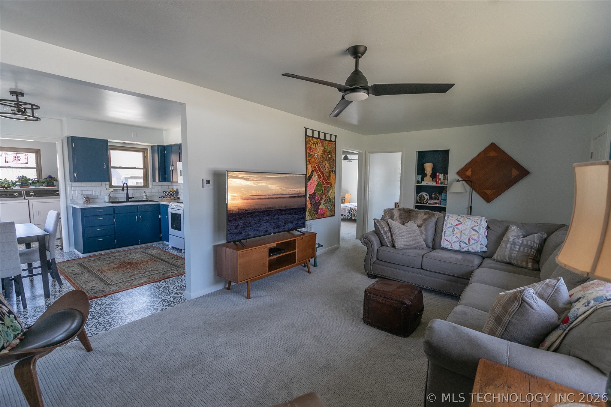 707 S Cherokee Street Property Photo 6