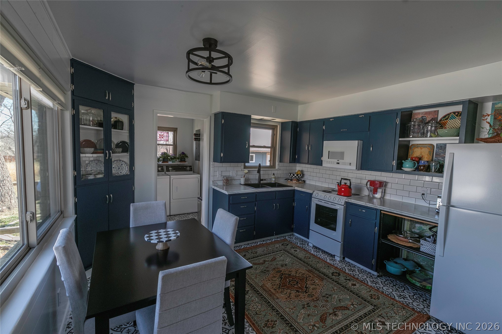 707 S Cherokee Street Property Photo 12