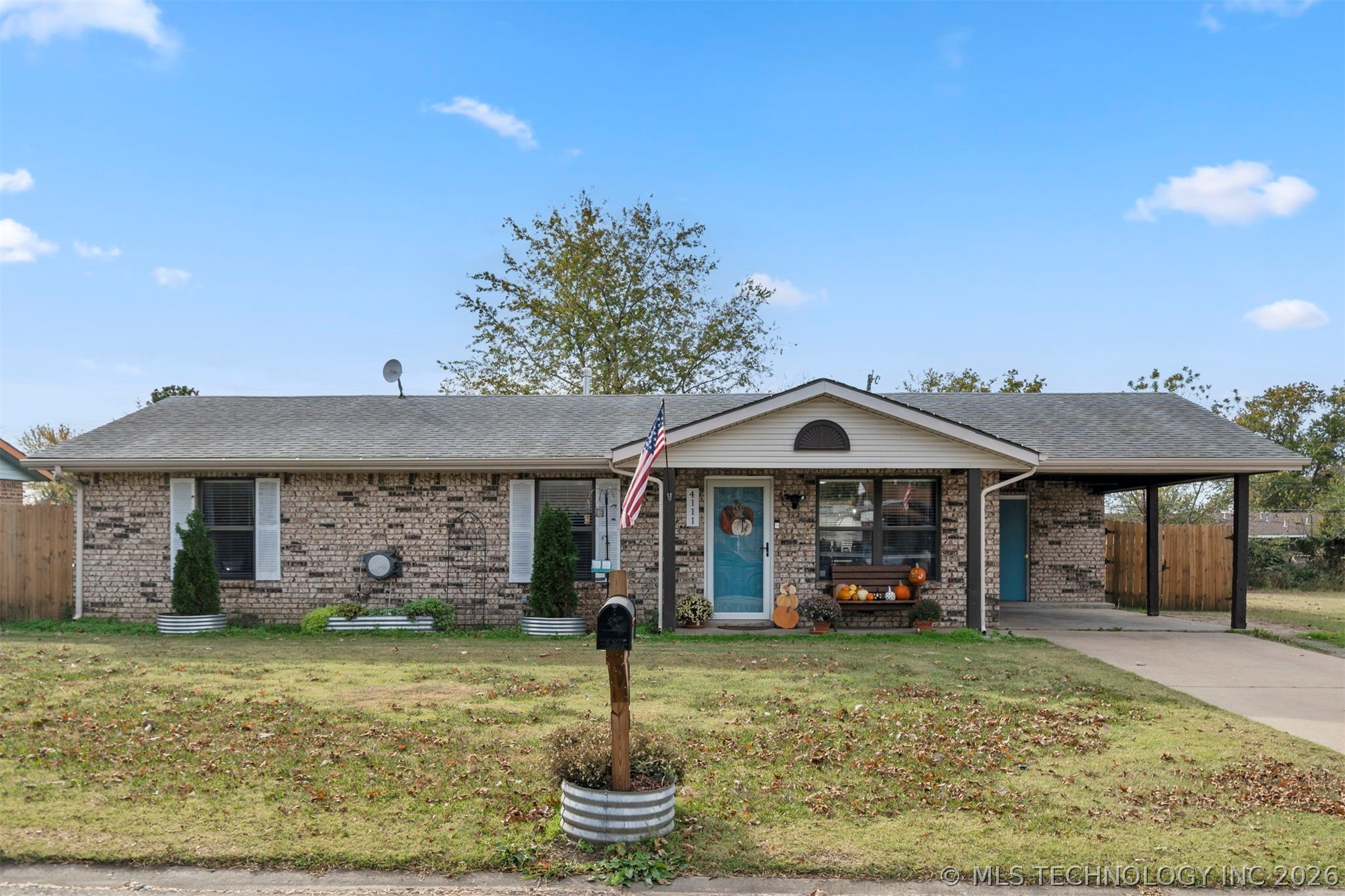 4111 W Pipestem Drive Property Photo 1