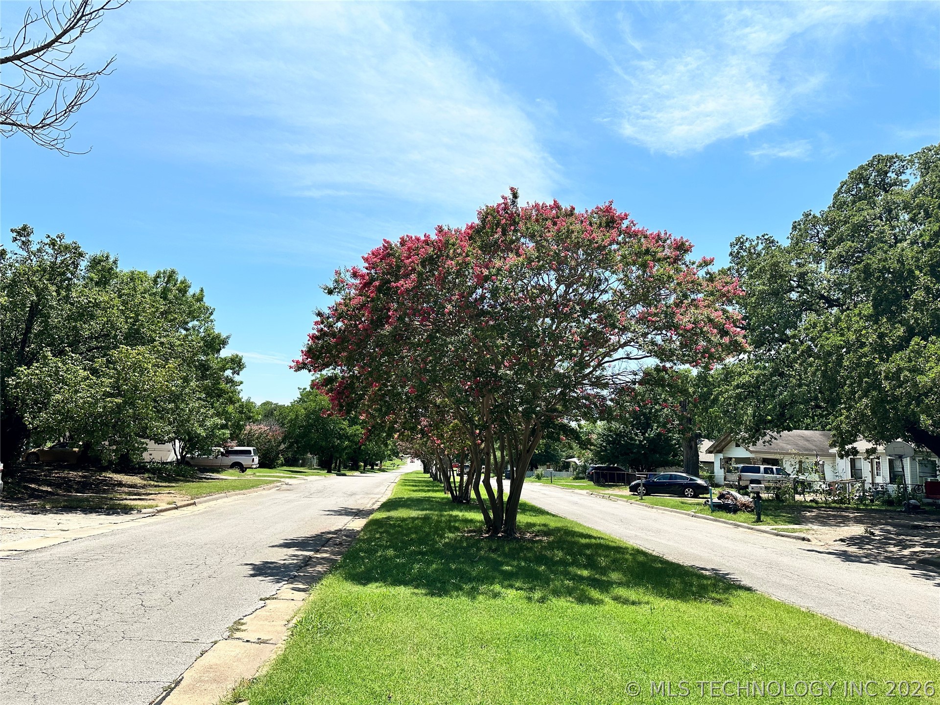 812 Se C Street Property Photo 2