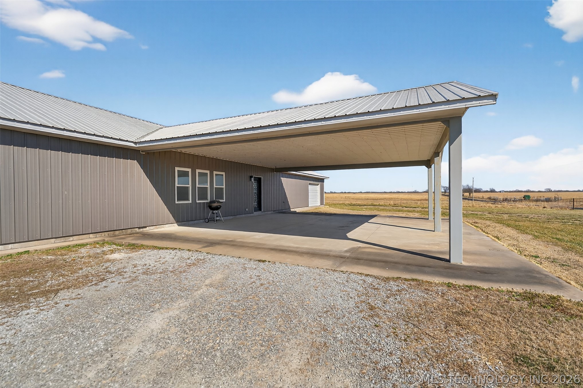2600 W 410 Road Property Photo 5