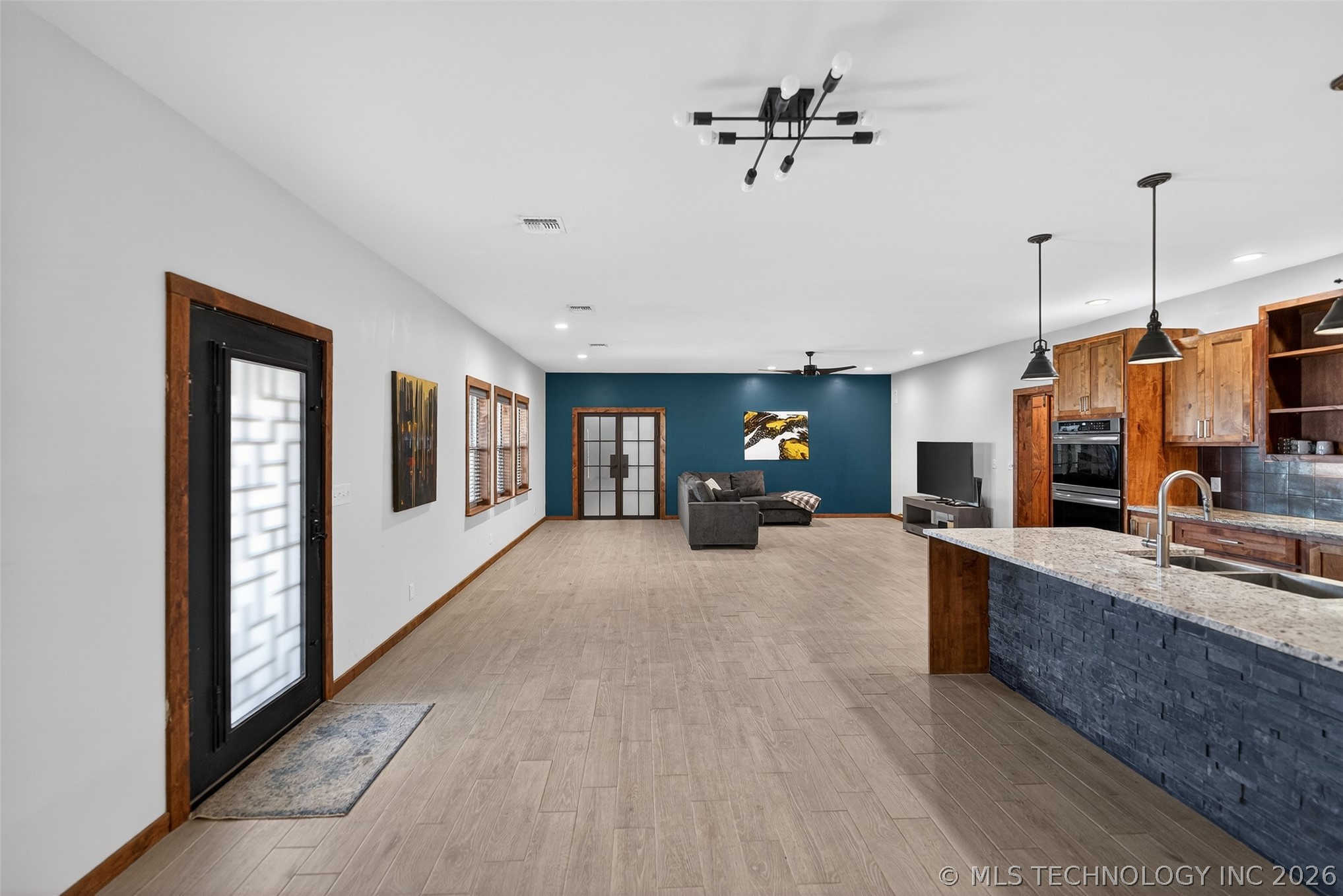2600 W 410 Road Property Photo 8