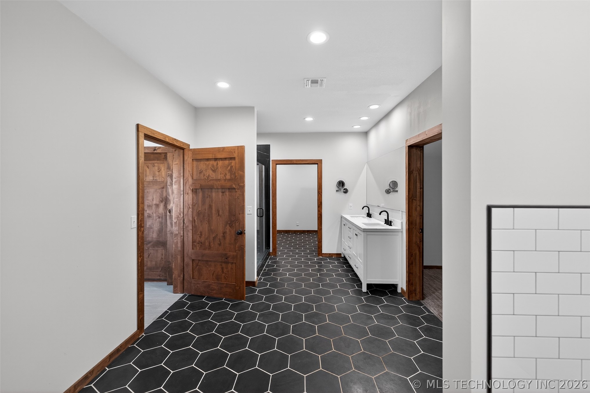 2600 W 410 Road Property Photo 29