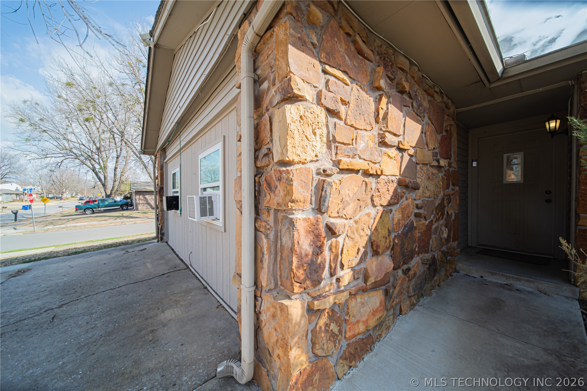 125 W Austin Street Property Photo 2