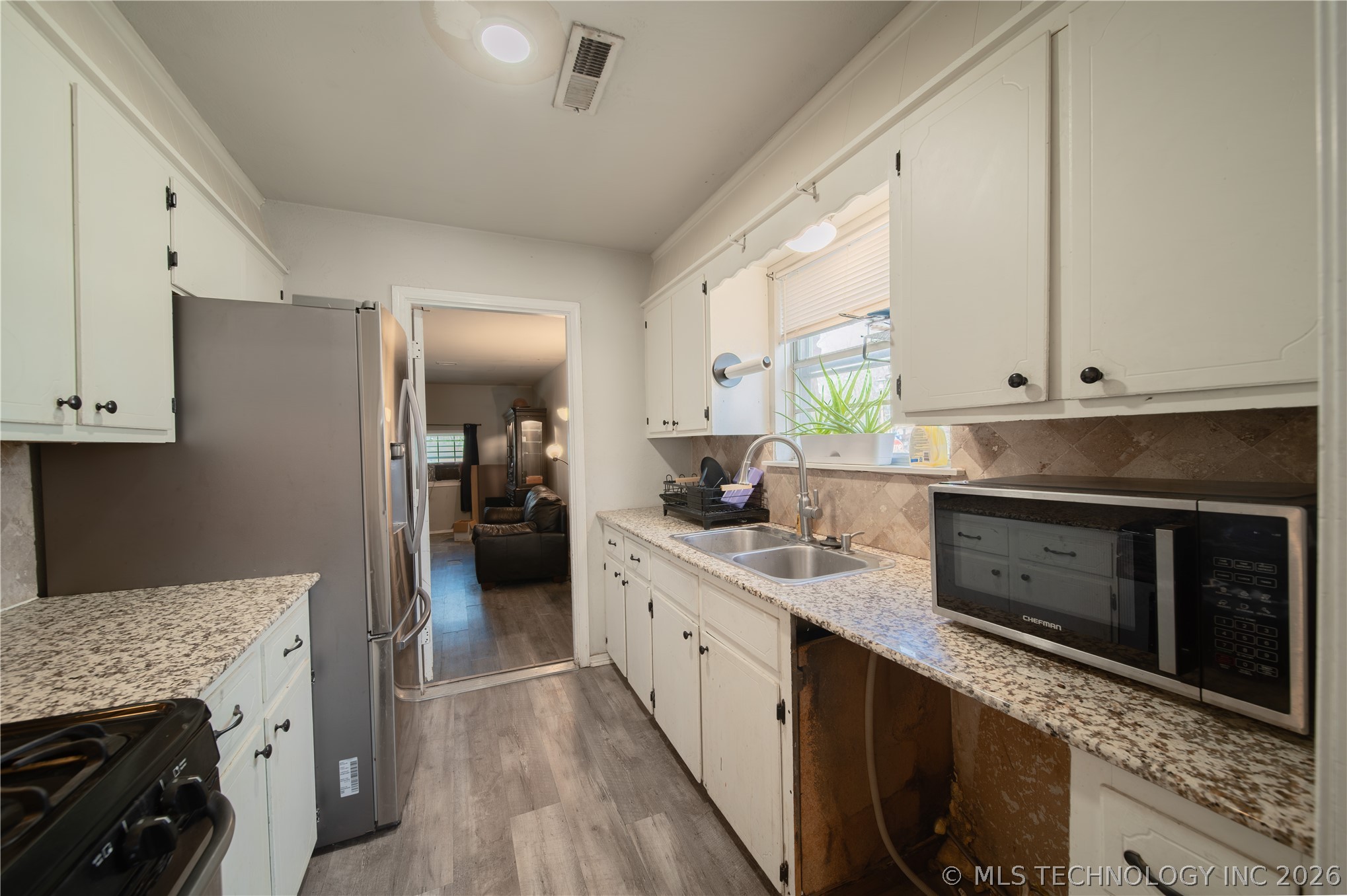 125 W Austin Street Property Photo 10